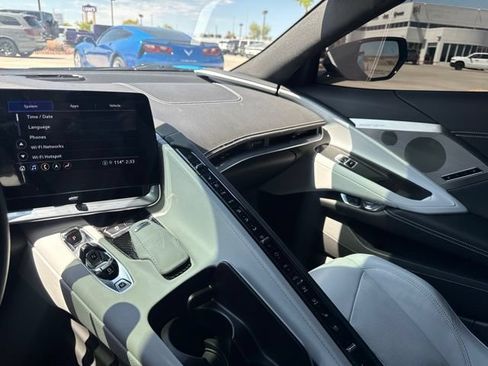 Used 2021 Chevrolet Corvette Stingray Preferred Cpe w/ Z51 Performance Package RWD image 15