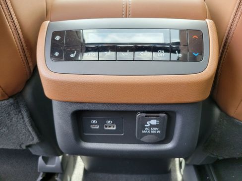 New 2025 Nissan Pathfinder Platinum w/ Cargo Package image 18