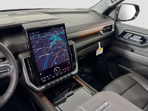 New 2026 GMC Yukon XL Denali image 24