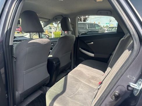 Used 2015 Toyota Prius Two image 18