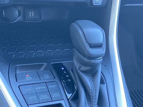 Certified 2025 Toyota RAV4 XLE AWD/4WD image 19