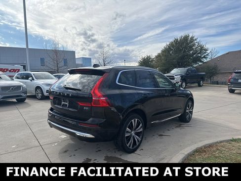 Certified 2023 Volvo XC60 B5 Plus w/ Climate Package image 5