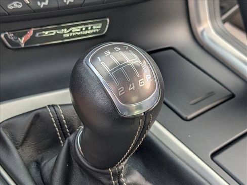 Used 2015 Chevrolet Corvette Stingray Coupe image 12