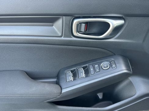 Certified 2025 Honda Civic Sport image 11