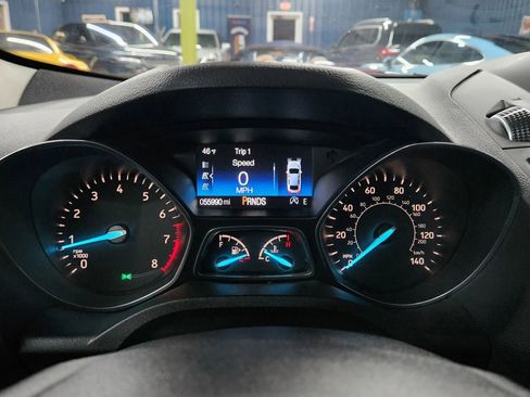 Used 2019 Ford Escape SEL image 25