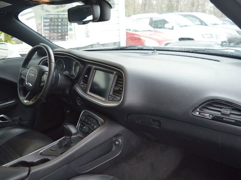 Used 2016 Dodge Challenger R/T Scat Pack image 25