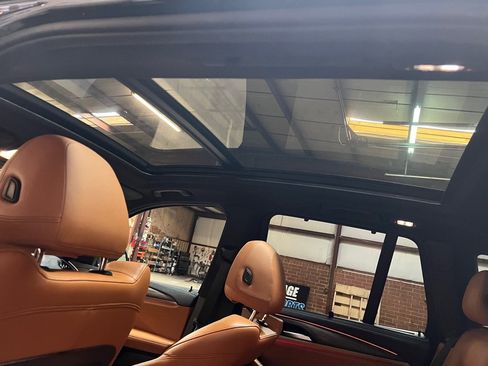 Used 2018 BMW X3 M40i image 34