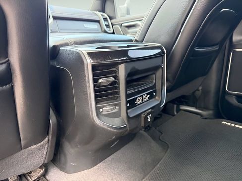 Used 2019 RAM 1500 Laramie AWD/4WD image 33