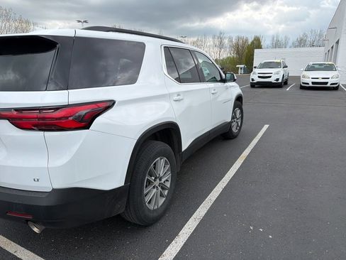 Used 2023 Chevrolet Traverse LT AWD/4WD image 9