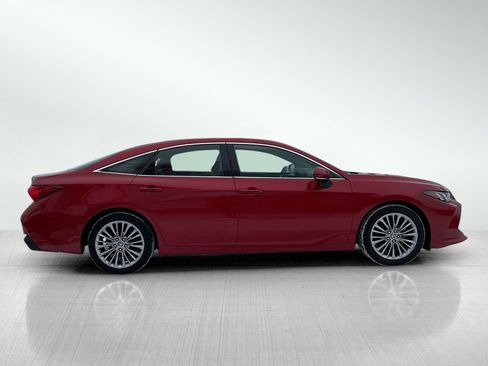 Used 2022 Toyota Avalon Limited w/ Advanced Safety Package image 6