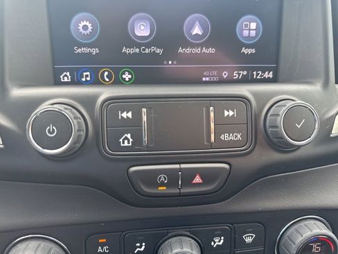 Used 2023 GMC Terrain SLT w/ Elevation Edition image 24