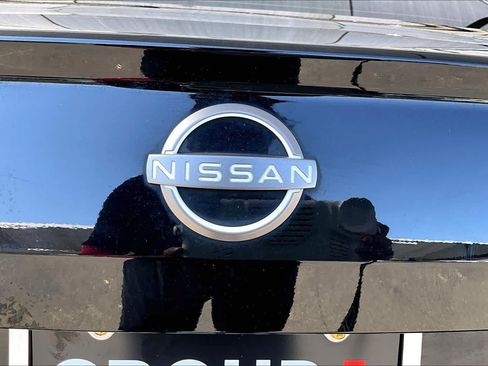 Used 2024 Nissan Altima 2.5 SV w/ SV Premium Package FWD image 31