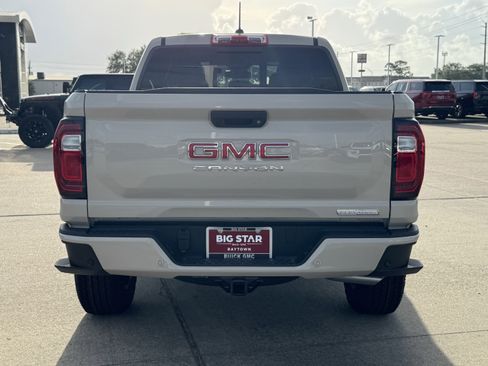 New 2026 GMC Canyon Elevation w/ Convenience Package RWD image 9