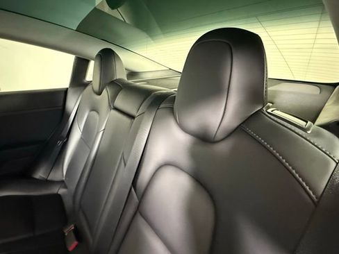 Used 2022 Tesla Model 3 Performance image 28