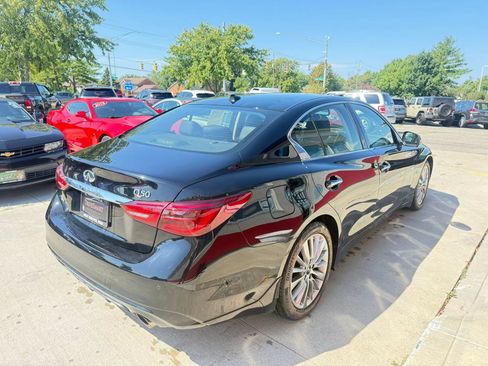 Used 2018 INFINITI Q50 Luxe w/ Essential Package (3.0T Luxe) AWD/4WD image 3