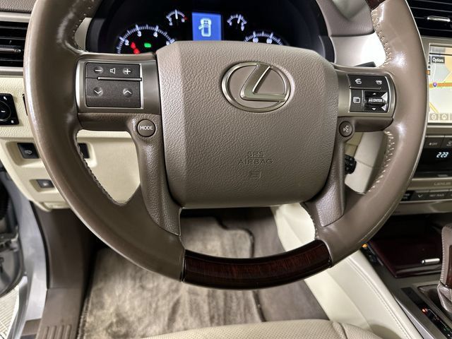 Used 2019 Lexus GX 460 Premium w/ Premium Package AWD/4WD image 11