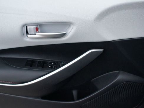 Certified 2025 Toyota Corolla SE image 27