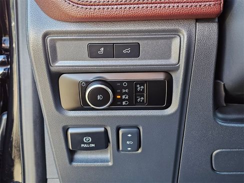 Used 2023 Ford Expedition Max Limited image 38