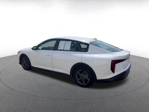Used 2025 Kia K4 FWD image 10