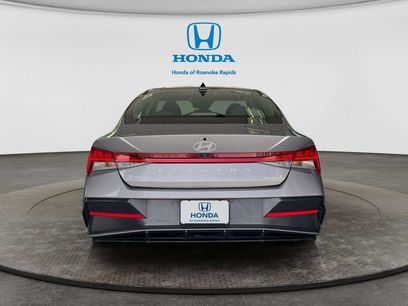 Used 2025 Hyundai Elantra Limited