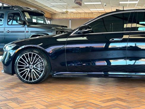 Used 2022 Mercedes-Benz S 580 4MATIC Sedan w/ AMG Line Package image 5