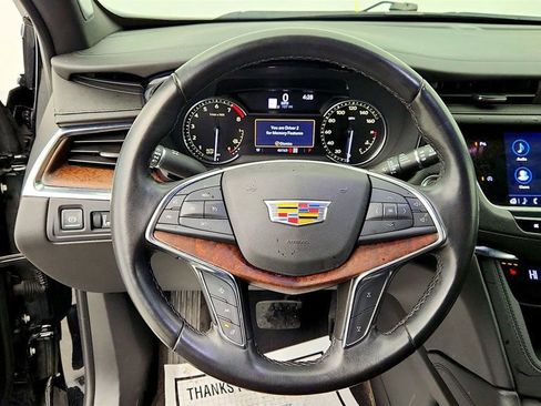 Used 2021 Cadillac XT5 Premium Luxury image 15