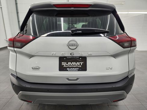 Used 2023 Nissan Rogue SV image 26