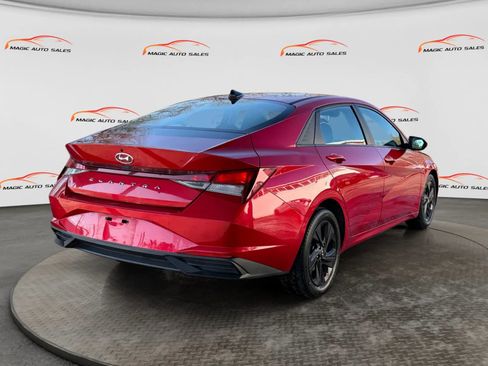 Used 2021 Hyundai Elantra SEL w/ Convenience Package image 8