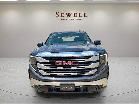 New 2026 GMC Sierra 1500 SLE w/ Preferred Package image 8