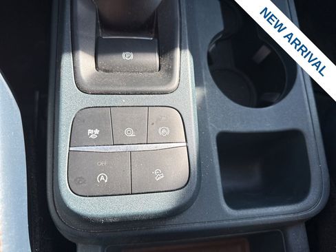 Used 2022 Ford Maverick Lariat w/ Equipment Group 500A Standard image 28