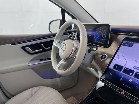 Certified 2023 Mercedes-Benz EQE 500 4MATIC SUV image 10
