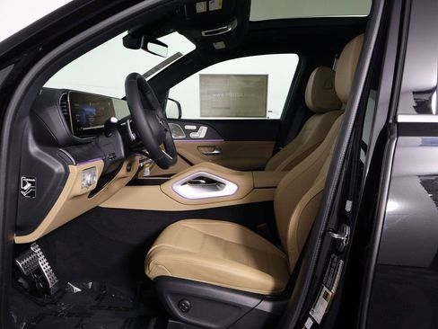New 2026 Mercedes-Benz GLS 450 4MATIC image 5