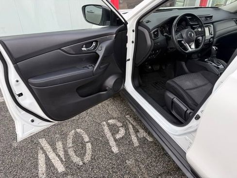 Used 2020 Nissan Rogue S w/ Special Edition Package image 16