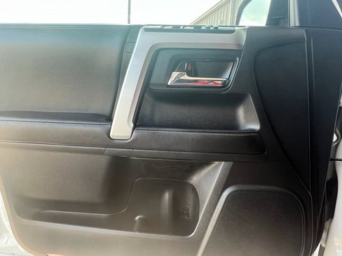 Used 2022 Toyota 4Runner SR5 image 17