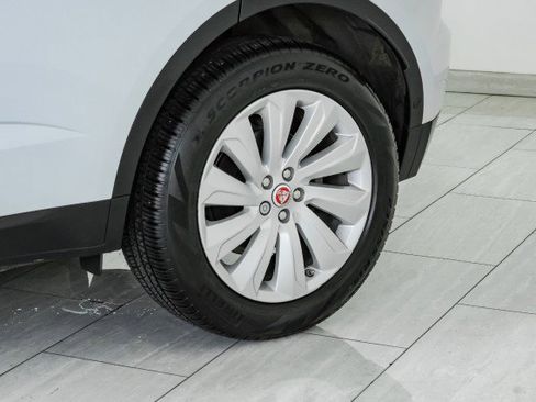 Used 2018 Jaguar E-PACE S image 59