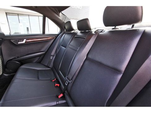 Used 2014 Mercedes-Benz C 250 Sedan image 28