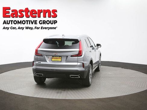 Used 2024 Cadillac XT4 Premium Luxury image 39