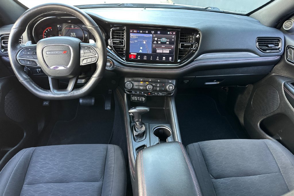 Used 2025 Dodge Durango GT AWD/4WD image 13