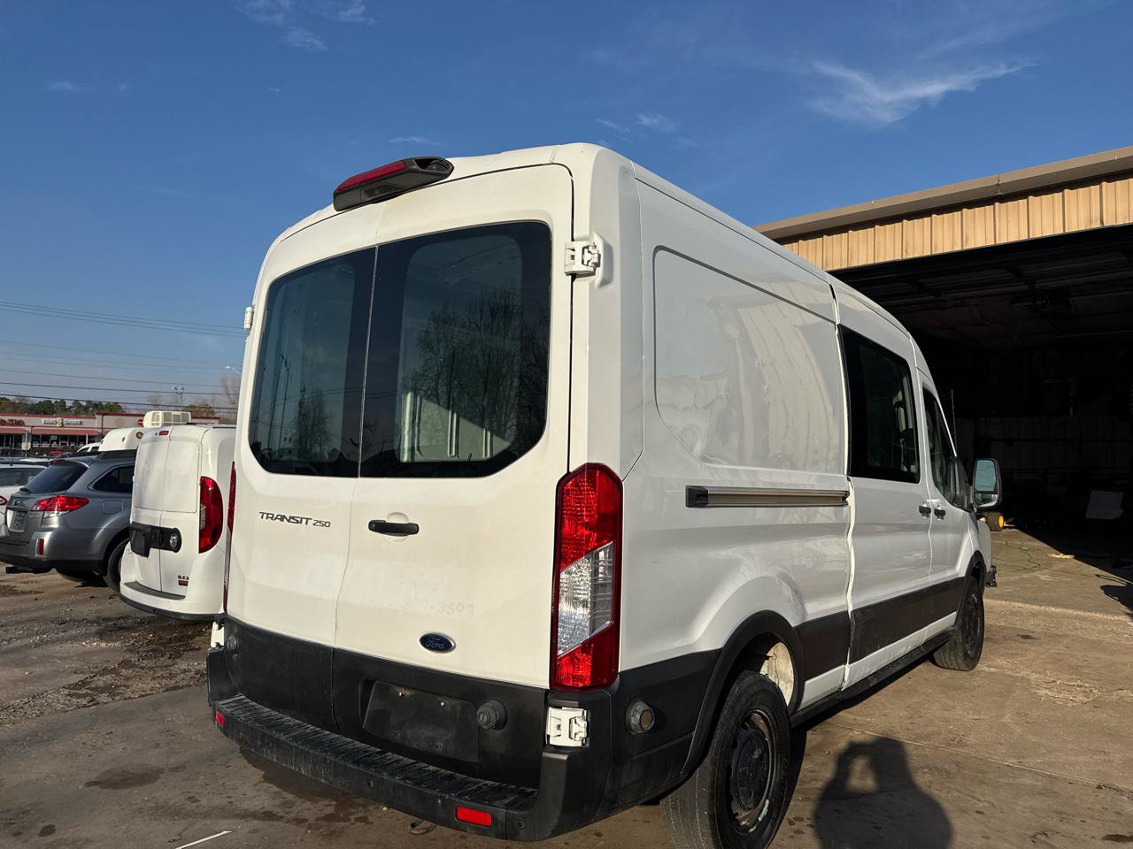 Used 2019 Ford Transit 250 148 Medium Roof RWD image 33
