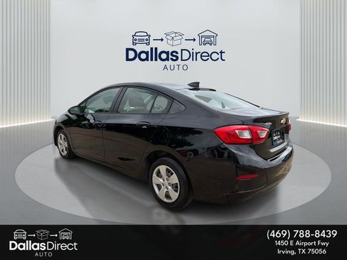 Used 2018 Chevrolet Cruze LS FWD image 8
