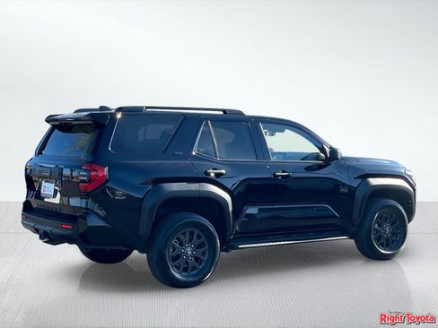 Certified 2025 Toyota 4Runner SR5 AWD/4WD image 7
