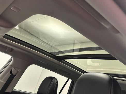 Certified 2021 Toyota Highlander Platinum AWD/4WD image 18