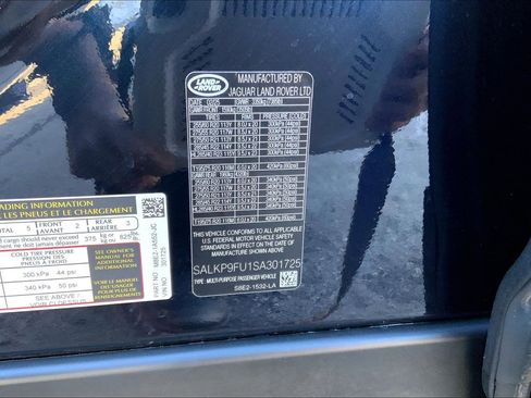 Used 2025 Land Rover Range Rover SE image 33