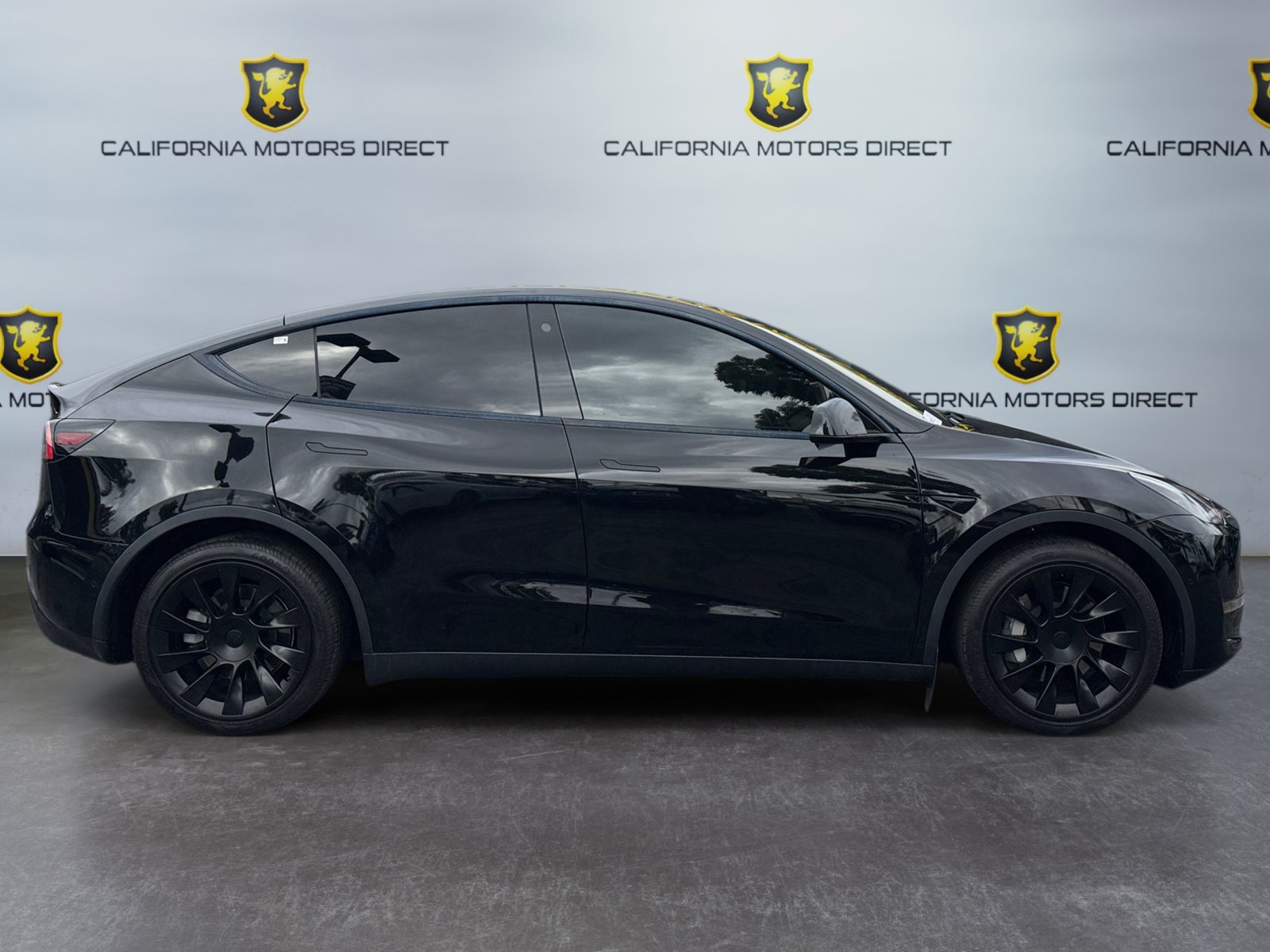 Used 2021 Tesla Model Y Long Range AWD/4WD image 6