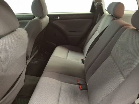 Used 2005 Toyota Matrix XR w/ Extra Value Pkg 1 FWD image 15