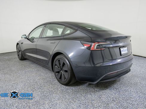 Used 2025 Tesla Model 3 Long Range AWD/4WD image 5