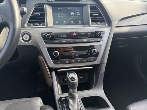 Used 2016 Hyundai Sonata Sport w/ Option Group 1V image 16