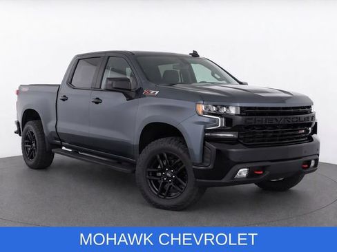 Used 2021 Chevrolet Silverado 1500 LT Trail Boss AWD/4WD image 2