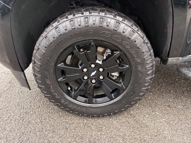 Used 2022 Chevrolet Colorado Z71 w/ Z71 Midnight Edition AWD/4WD image 13