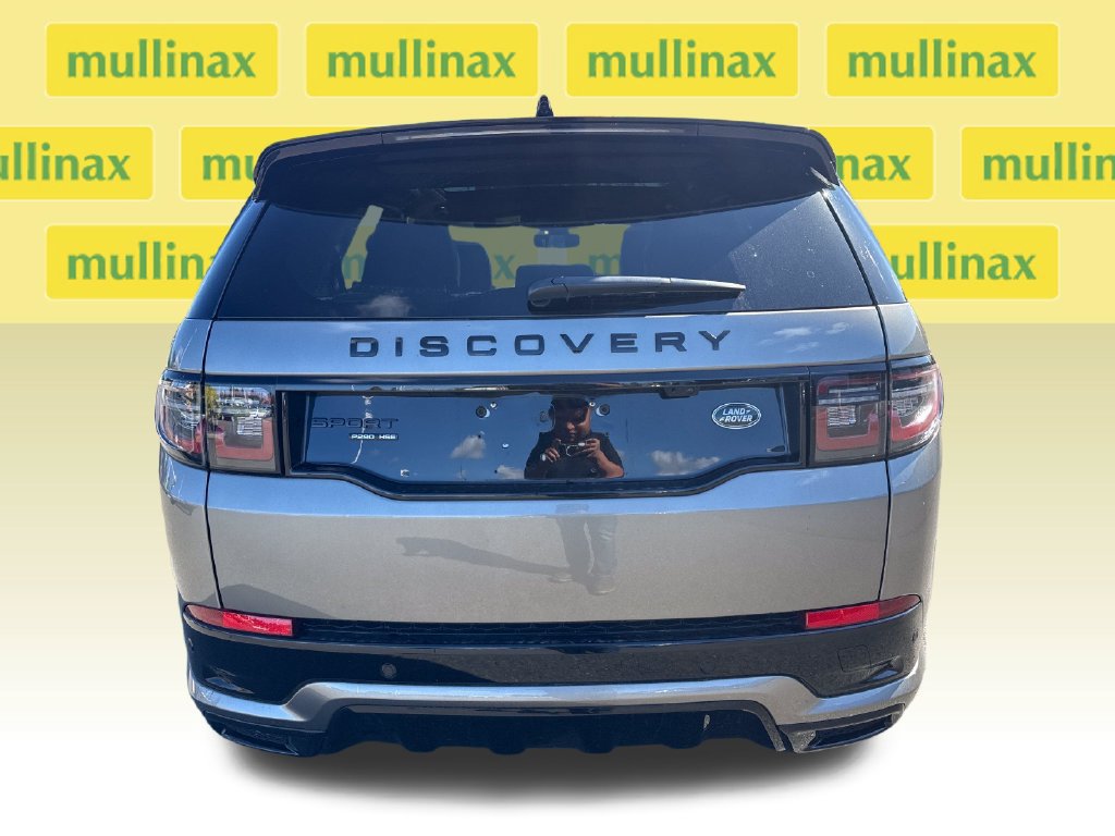Used 2020 Land Rover Discovery Sport HSE R-Dynamic AWD/4WD image 4